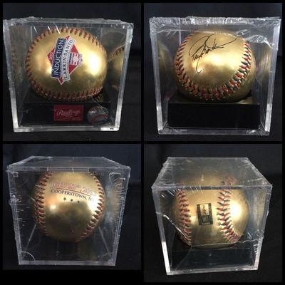 JULY 22, 2012 MLB HALL OF FAME INDUCTION GOLD RAWLINGS BASEBALL LARKIN/SANTO. Estate sale price: $40