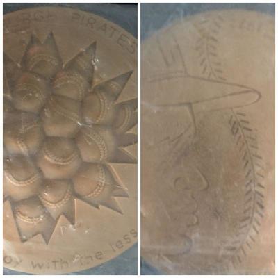 1973 Roberto Clemente Congressional Medal U.S. Min Medal baseball 3" concave. Picture is blurry because the coin is in its original...