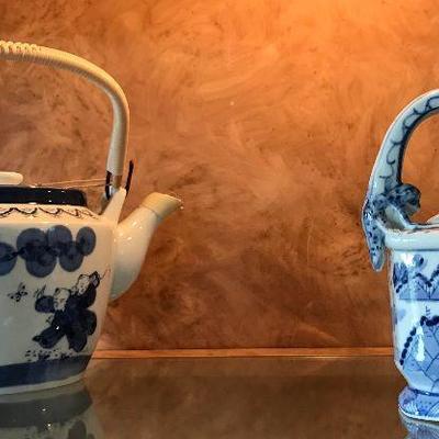[right] Qing Dynasty (Yongzhen period) blue and white teapot. $250 (note the lizards on the base of the handles) 18c.