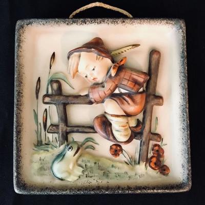 Hummel Retreat to Safety 126 Plaque (TMK 2): $38