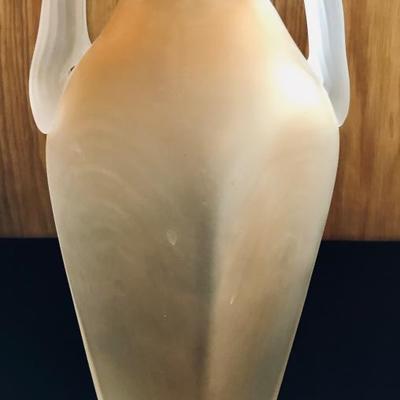 Steven NEWELL glass. SIGNED "Newell". Victoria glass works. $100