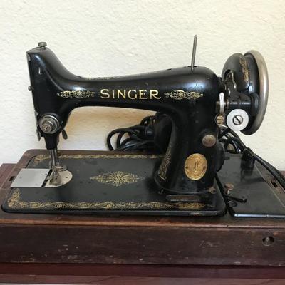 A Singer Class 99 sewing machine. Features a low shank and an oscillating hook. It uses Class 66 bobbins and 15x1 needles. Serial number:...