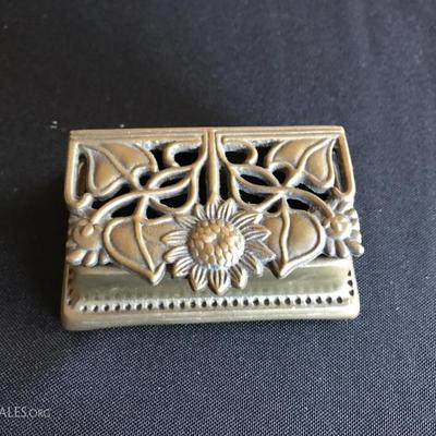 Small vintage solid brass flower box (1 of 2 pics)