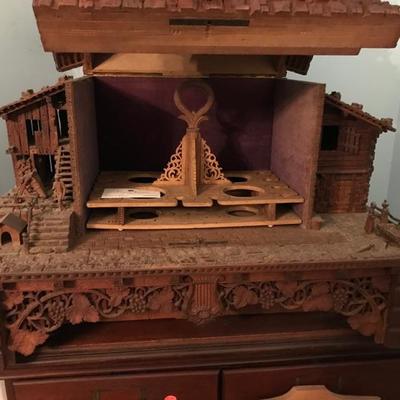 Antique Brittany, France Cave a Liqueur and Cigar Case Music Box $6000
This is three collectibles in one. It is a music box with key....