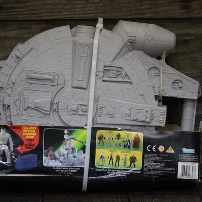 Star Wars Millennium Falcon