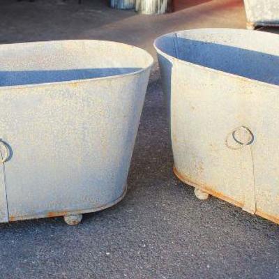 Large Selection of Country Farm Galvanized Items including Buckets, Rotating Bins, Tubs, Planters, and More – auction estimate $100-$200 