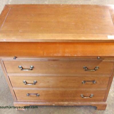 Mahogany 4 Drawer Bracket Foot Bachelor Chest with Pull Out Tray â€“ auction estimate $100-$300