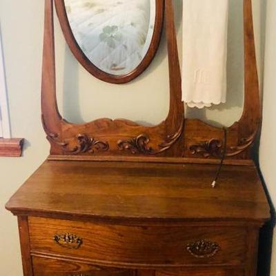 Antique wash basin dresser 