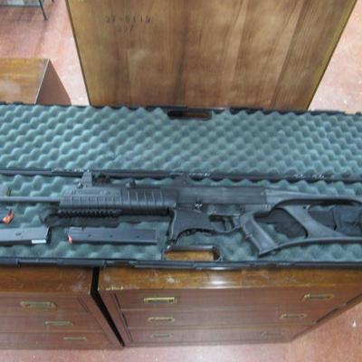 Taurus CT G2 9mm Carbine with hard case and clips