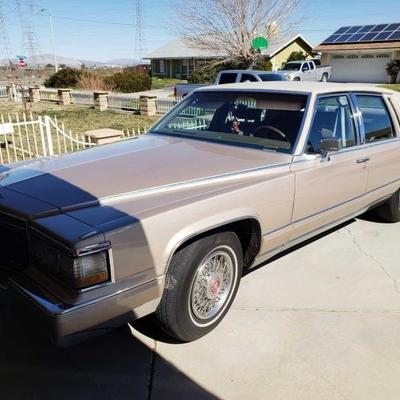 
#62: 1990 Cadillac Brougham of Elegance, 5.7l V8
VIN: 1G6DW5471LR717451 Leather interior. Power seats, windows, and mirrors. Tires have...