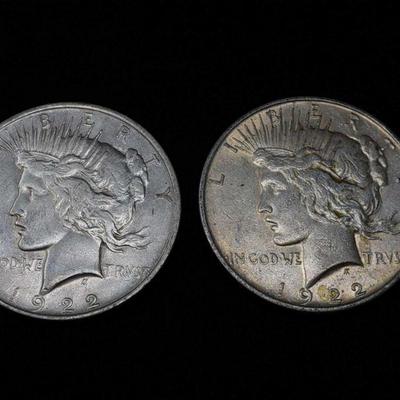 
#453: Two 1922 Silver Peace Dollars
Philadelphia Mint, each weighs 26g J33