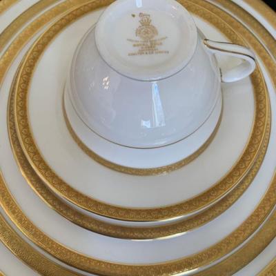 Royal Doulton, Royal Gold