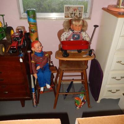 Vintage Howdy Doody doll, high chairs 