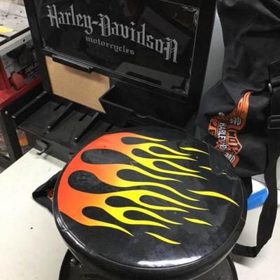 Harley-Davidson Hall Valet, Portable Lawn Chair and More