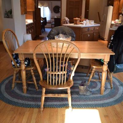 Dining Table, Chairs, Area Rug