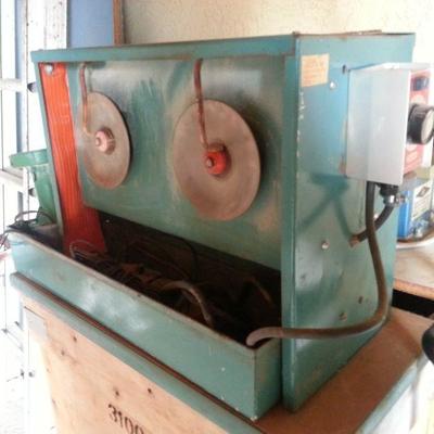 Jewelry polishing machine. Pic 1