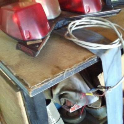 Emergency running lights with truck mount. Pic 2