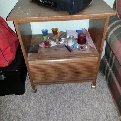 Microwave stand with roll-top bottom