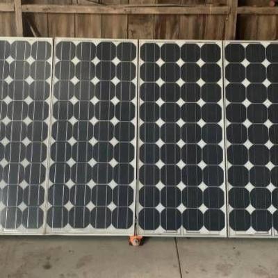 Siemens Solar Panels - Set of 6 on a metal rack - ...