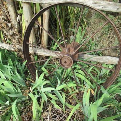 ANTIQUE WAGON WHEELS