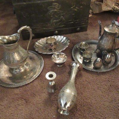 SILVER ASSORTED PIECES