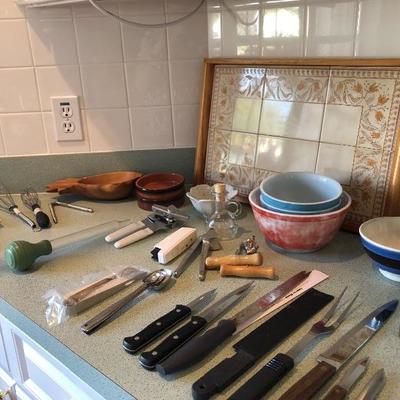 This fully-stocked kitchen has it all!