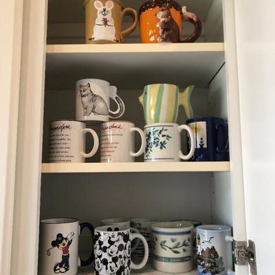 This fully-stocked kitchen has it all!