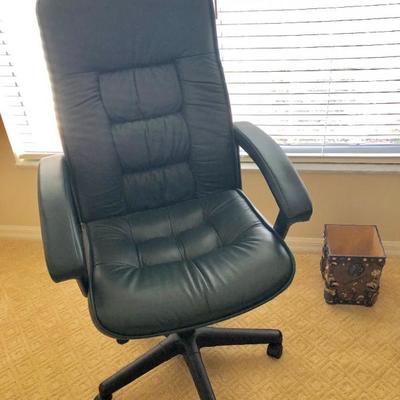 Green Leather Adjustable Office Chair with Wheels (27-1/2