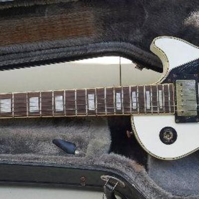 WMP015 Epiphone Les Paul Custom Electric Guitar & Hard Case