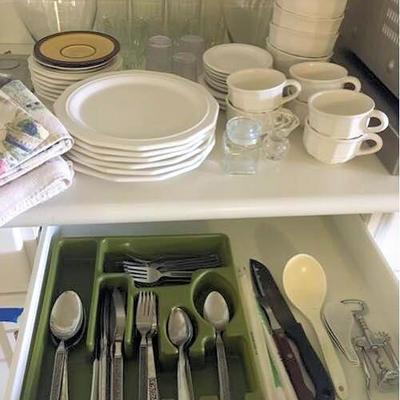 PVT037 Dishes & Stainless Steel Flatware
