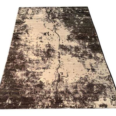 Custom woven, Gabbeh Hand made Wool Rug. Gorgeous texture and design. Add elegance to any room 