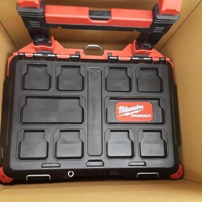 Milwaukee Electric Tools MLW48-22-8426 Packout Rol .....