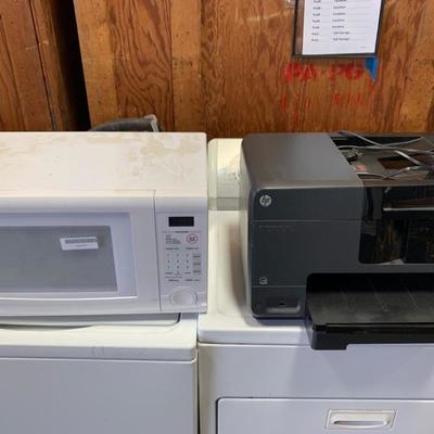 #254: HP 8610 printer and a magic chef microwave
HP 8610 printer and a magic chef microwave