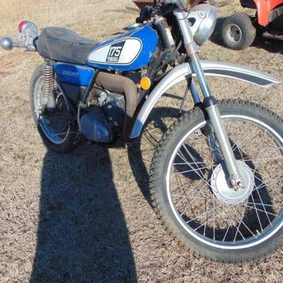 1975 Yamaha DT175 - Project Motorcycle - Good comp ...
