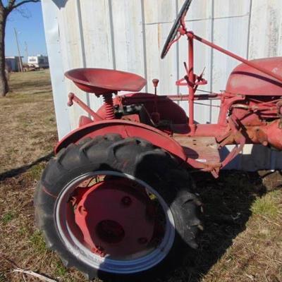 Farmall Cub Tractor and Implements - Runs Good - N ....