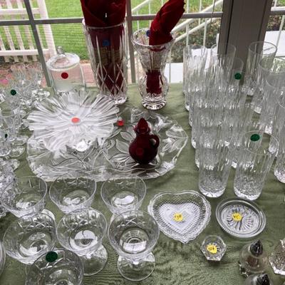 Sparkling glassware and crystal