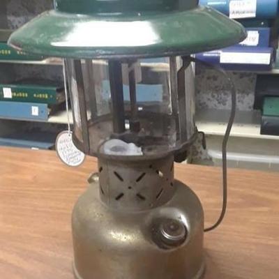 Coleman Lantern 1947 Big Hat Model 228D w Pyrex Globe Brass Bottom LAWH4 https://www.ebay.com/itm/113712142432