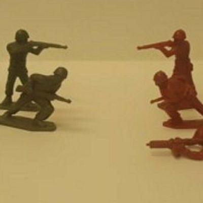 Army men green vs red 12 pcs vintage RR5058 https://www.ebay.com/itm/113712145084