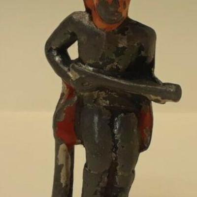 VINTAGE METAL CAST FIREMAN TOY 3 IN RR5025 https://www.ebay.com/itm/123718366237
