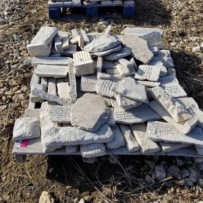 Pallet of Manufactured Stone Various Size and Colo ...