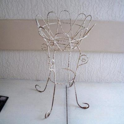 Metal wire Plant stand