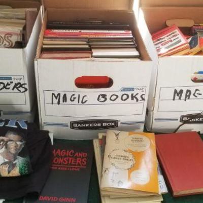 Magic books and vintage magazines 