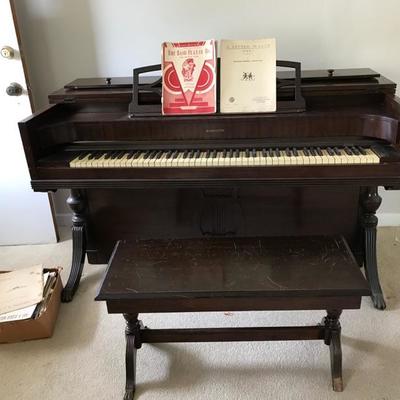 Baldwin Hamilton Aerosonic upright piano $1999
60 X 26 X 35