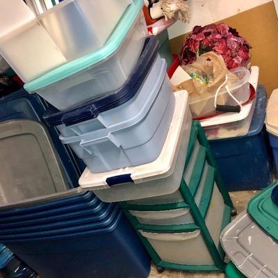  Plastic totes / bins