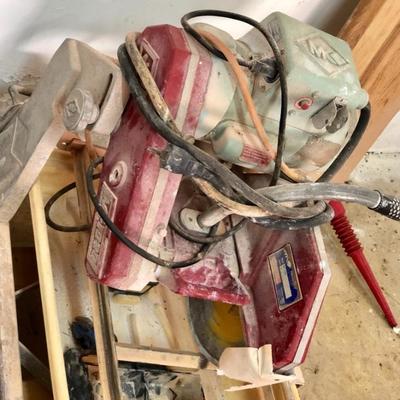 Tile cutter