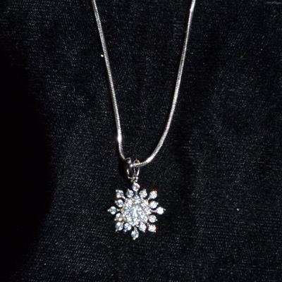 Snowflake necklace