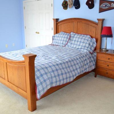Impressions by Thomasville queen bed and matching nightstand