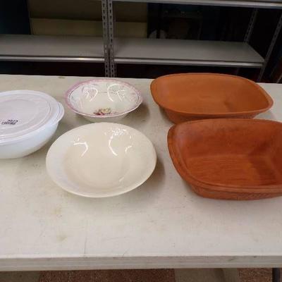 PAMPERED CHEF, DISHES LOT