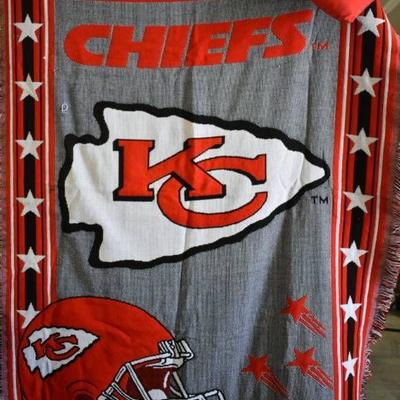 Nice Kansas City Chiefs Throw Blanket With Mini Pi ...