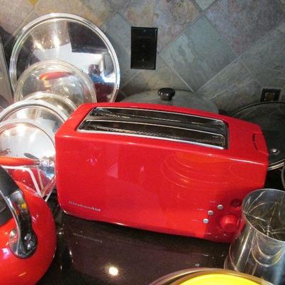 Like new Kitchenaid toaster